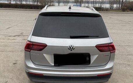 Volkswagen Tiguan II, 2018 год, 3 490 000 рублей, 4 фотография