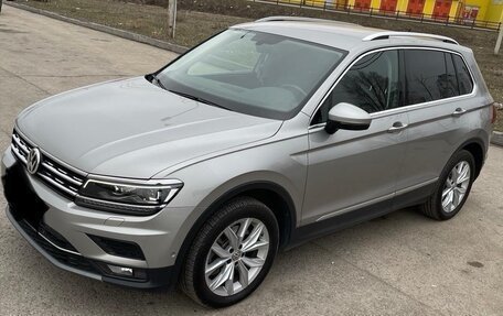 Volkswagen Tiguan II, 2018 год, 3 490 000 рублей, 3 фотография