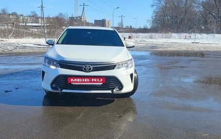 Toyota Camry, 2016 год, 2 115 000 рублей, 10 фотография