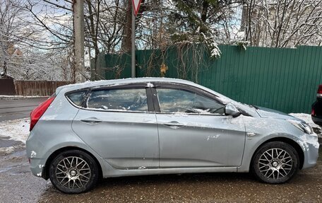 Hyundai Solaris II рестайлинг, 2011 год, 650 000 рублей, 9 фотография