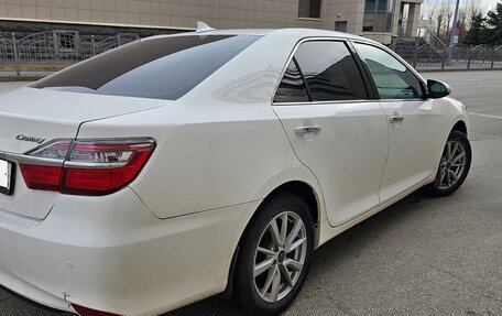 Toyota Camry, 2015 год, 1 750 000 рублей, 2 фотография