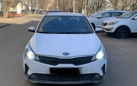 KIA Rio IV, 2020 год, 1 400 000 рублей, 2 фотография