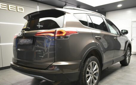 Toyota RAV4, 2017 год, 2 849 000 рублей, 8 фотография