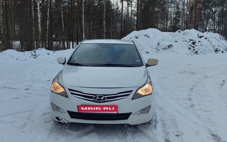 Hyundai Solaris II рестайлинг, 2016 год, 700 000 рублей, 1 фотография