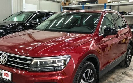 Volkswagen Tiguan II, 2019 год, 2 800 000 рублей, 4 фотография