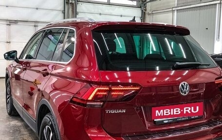 Volkswagen Tiguan II, 2019 год, 2 800 000 рублей, 3 фотография