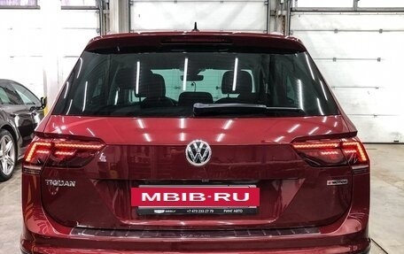 Volkswagen Tiguan II, 2019 год, 2 800 000 рублей, 15 фотография