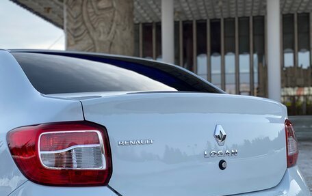 Renault Logan II, 2018 год, 955 000 рублей, 18 фотография
