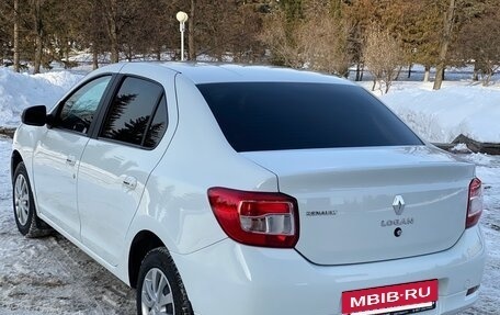 Renault Logan II, 2018 год, 955 000 рублей, 12 фотография