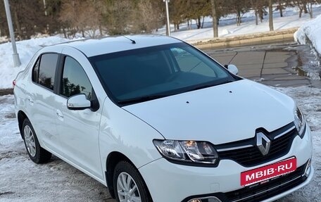 Renault Logan II, 2018 год, 955 000 рублей, 8 фотография