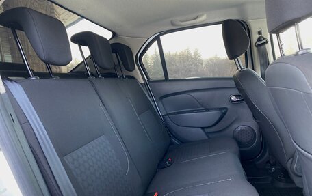 Renault Logan II, 2018 год, 955 000 рублей, 35 фотография