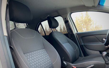 Renault Logan II, 2018 год, 955 000 рублей, 26 фотография