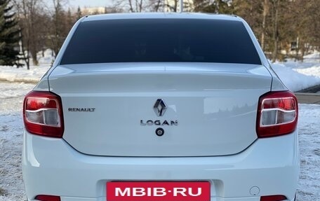 Renault Logan II, 2018 год, 955 000 рублей, 14 фотография
