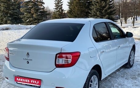 Renault Logan II, 2018 год, 955 000 рублей, 15 фотография