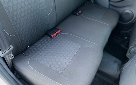 Renault Logan II, 2018 год, 955 000 рублей, 36 фотография