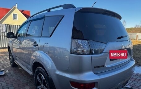 Mitsubishi Outlander III рестайлинг 3, 2012 год, 1 050 000 рублей, 7 фотография