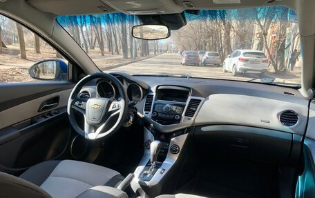 Chevrolet Cruze II, 2011 год, 820 000 рублей, 7 фотография