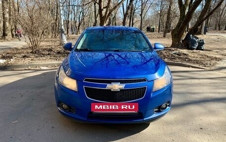 Chevrolet Cruze II, 2011 год, 820 000 рублей, 2 фотография