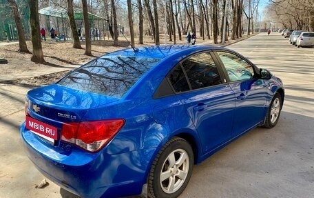 Chevrolet Cruze II, 2011 год, 820 000 рублей, 4 фотография