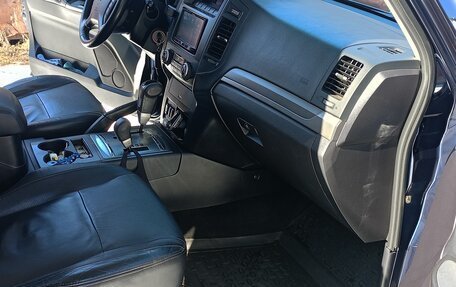 Mitsubishi Pajero IV, 2010 год, 2 200 000 рублей, 2 фотография