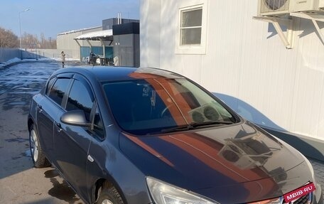 Opel Astra J, 2011 год, 860 000 рублей, 7 фотография