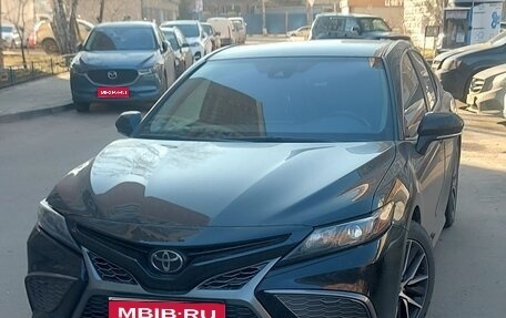 Toyota Camry, 2023 год, 4 300 000 рублей, 1 фотография