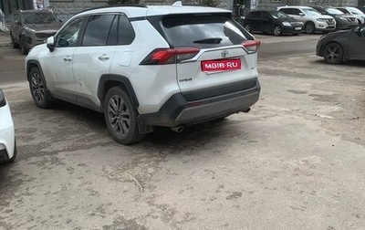 Toyota RAV4, 2021 год, 3 275 000 рублей, 1 фотография