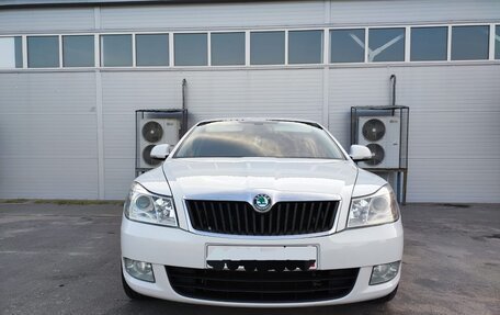 Skoda Octavia, 2011 год, 990 000 рублей, 2 фотография