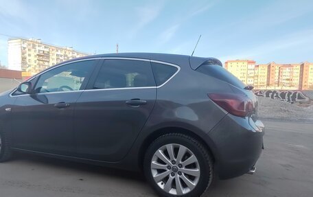 Opel Astra J, 2011 год, 1 250 000 рублей, 4 фотография