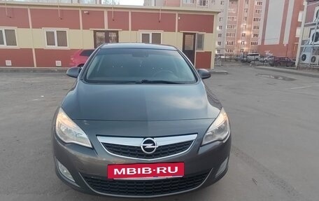 Opel Astra J, 2011 год, 1 250 000 рублей, 3 фотография