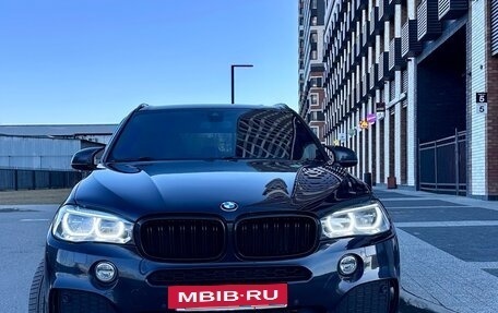 BMW X5, 2018 год, 5 075 000 рублей, 2 фотография