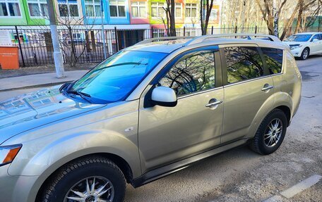 Mitsubishi Outlander III рестайлинг 3, 2008 год, 1 000 000 рублей, 2 фотография