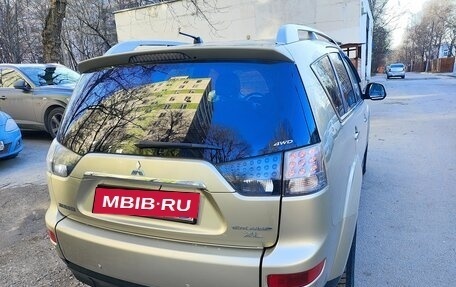 Mitsubishi Outlander III рестайлинг 3, 2008 год, 1 000 000 рублей, 5 фотография