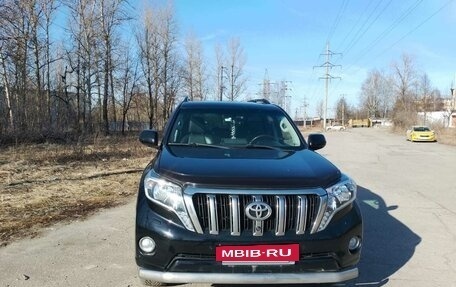 Toyota Land Cruiser Prado 150 рестайлинг 2, 2014 год, 3 430 000 рублей, 3 фотография