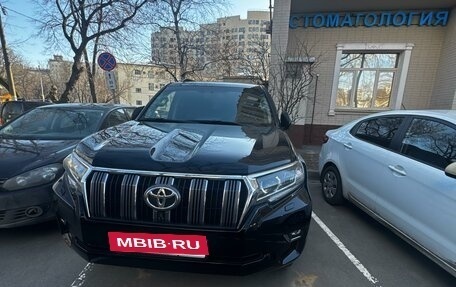 Toyota Land Cruiser Prado 150 рестайлинг 2, 2018 год, 5 800 000 рублей, 16 фотография