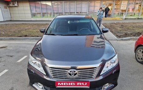 Toyota Camry, 2012 год, 1 700 000 рублей, 2 фотография