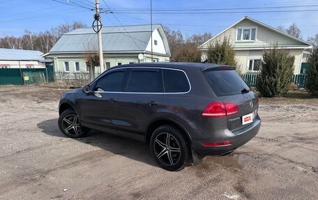 Volkswagen Touareg III, 2010 год, 2 000 000 рублей, 10 фотография