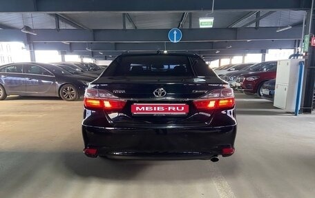 Toyota Camry, 2015 год, 2 200 000 рублей, 4 фотография