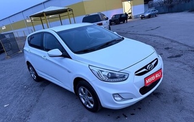 Hyundai Solaris II рестайлинг, 2013 год, 895 000 рублей, 1 фотография