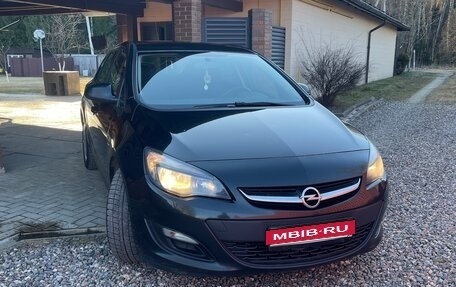 Opel Astra J, 2013 год, 1 400 000 рублей, 1 фотография