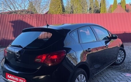 Opel Astra J, 2013 год, 1 400 000 рублей, 6 фотография