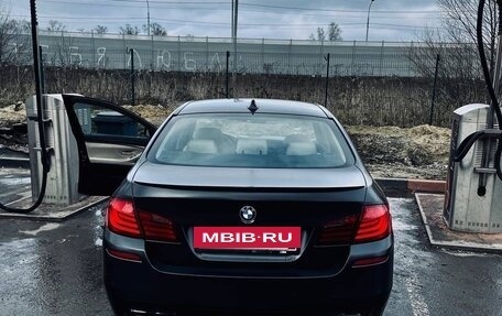 BMW 5 серия, 2011 год, 2 350 000 рублей, 8 фотография