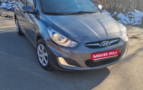 Hyundai Solaris II рестайлинг, 2012 год, 1 030 000 рублей, 4 фотография