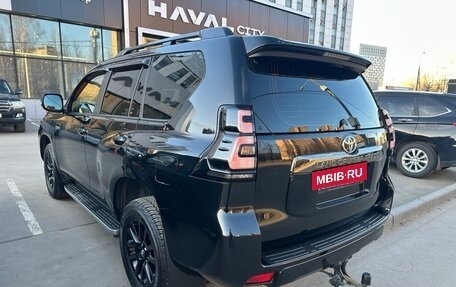 Toyota Land Cruiser Prado 150 рестайлинг 2, 2020 год, 7 450 000 рублей, 3 фотография