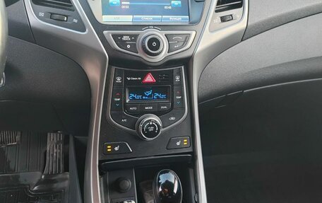 Hyundai Elantra V, 2015 год, 1 330 000 рублей, 2 фотография