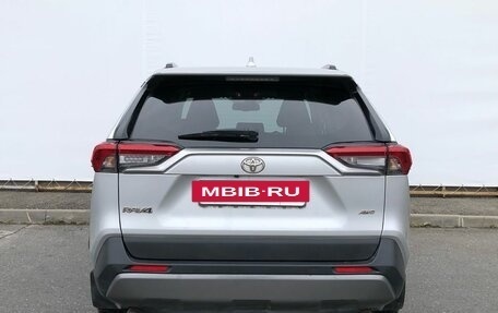 Toyota RAV4, 2021 год, 3 875 000 рублей, 6 фотография