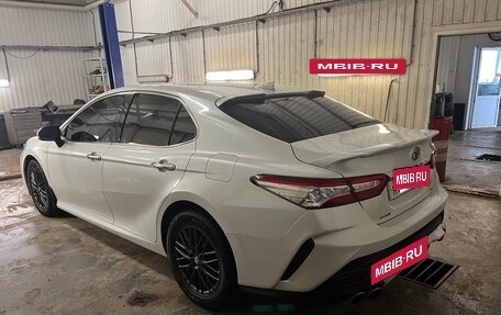 Toyota Camry, 2019 год, 2 750 000 рублей, 30 фотография