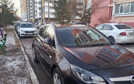 Opel Astra J, 2011 год, 770 000 рублей, 3 фотография