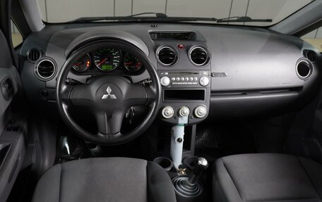 Mitsubishi Colt VI рестайлинг, 2006 год, 449 000 рублей, 6 фотография