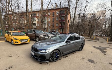 BMW 5 серия, 2018 год, 3 550 000 рублей, 3 фотография